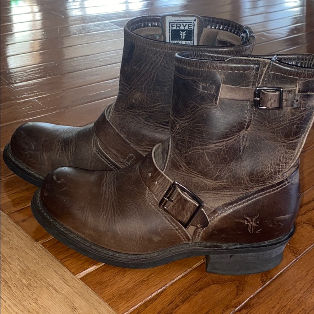 Frye Valerie boots